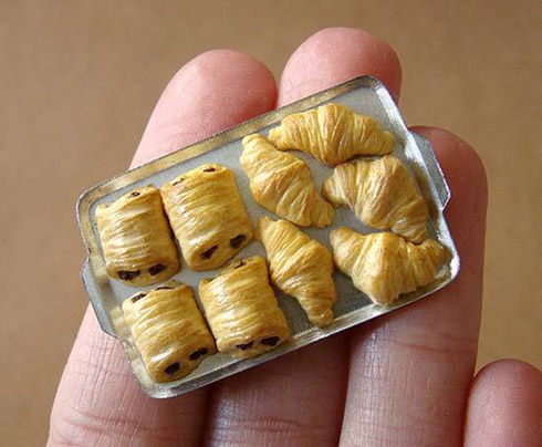 不能吃的蛋糕卖得比真蛋糕还贵，是怎么回事？