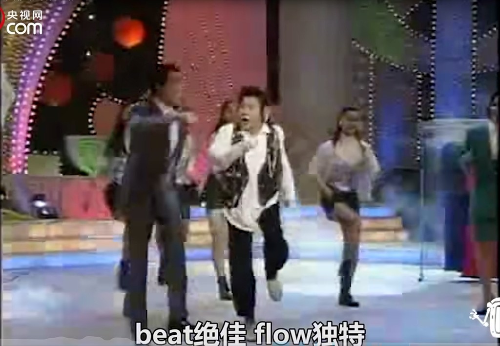 不正经的央视，太好玩啦：“流行热点+严肃知识”让人看得津津有味
